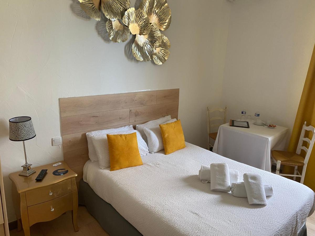 Hotel Restaurant La Plage Пор-Сен-Луи-дю-Рон Экстерьер фото